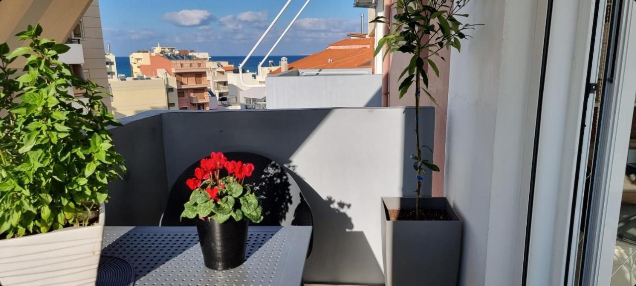 Bright & Modern Apt With View 이라클리온 외부 사진